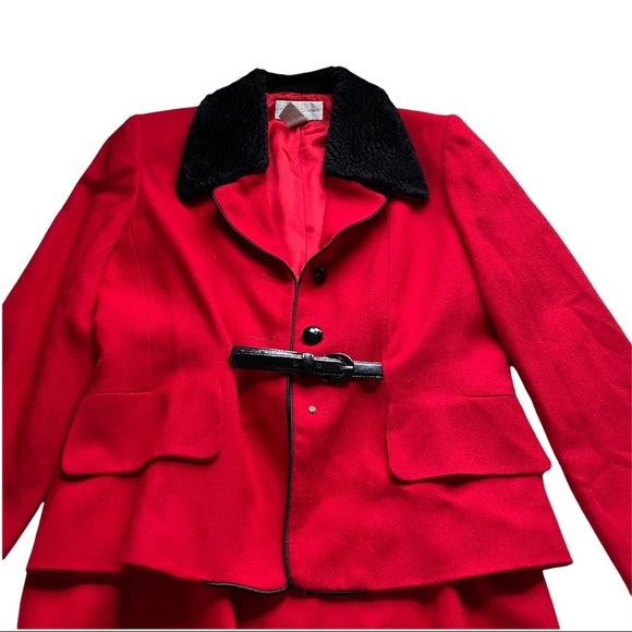 Vtg Casual Corner Christmas Red Black Collar 100% Wool Fully-Lined Skirt Suit 10 - Picture 2 of 11